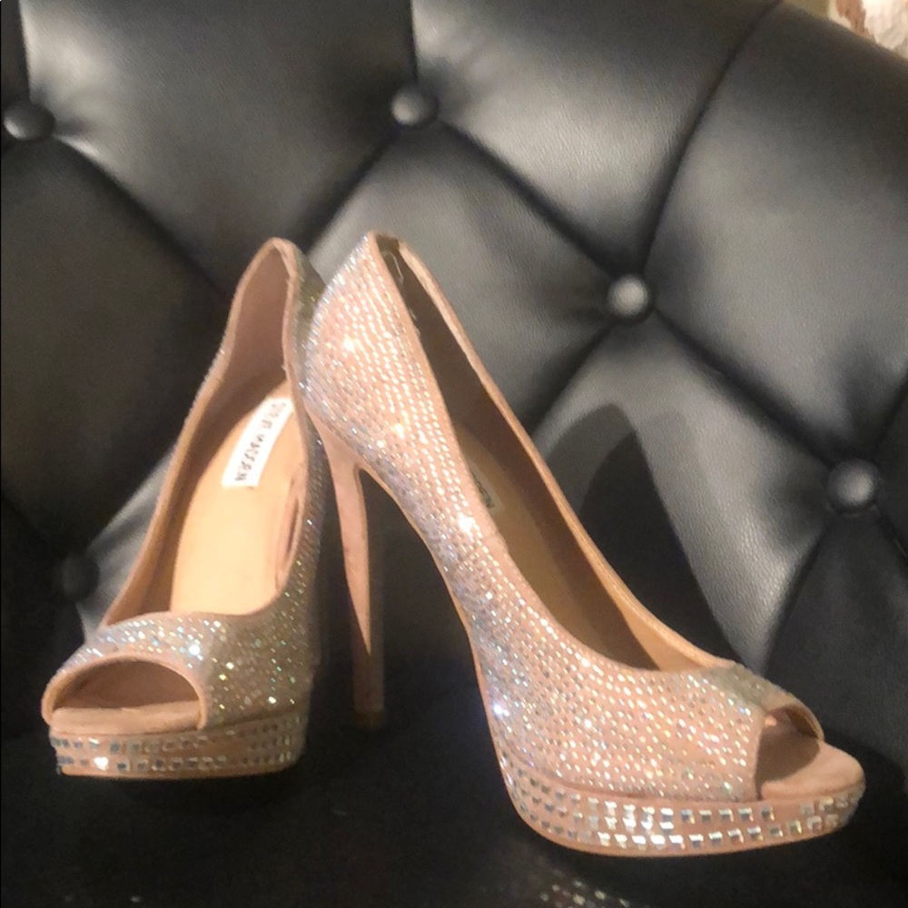 Steve Madden Bling Peep toes!
